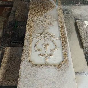 抚州 黄金麻花岗岩异形加工雕刻栏杆大柱