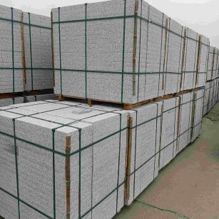 抚州 白麻花岗岩石材荔枝面地铺石（300*600*50）