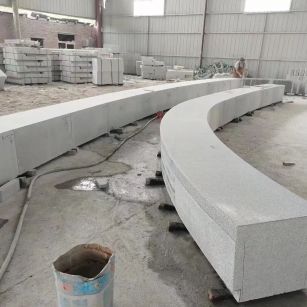 抚州芝麻白花岗岩石板材 园林光面弧形坐凳