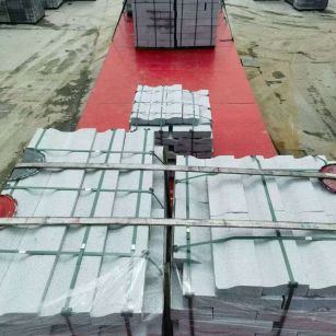 抚州 芝麻白仿形加直形路沿石出货日常