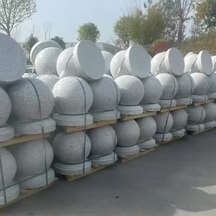 抚州 白麻花岗岩石材圆球，石球，挡车球，隔离球，景观石球，风水球等