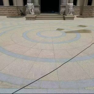 抚州 黄金麻芝麻灰花岗岩石材地铺拼接效果