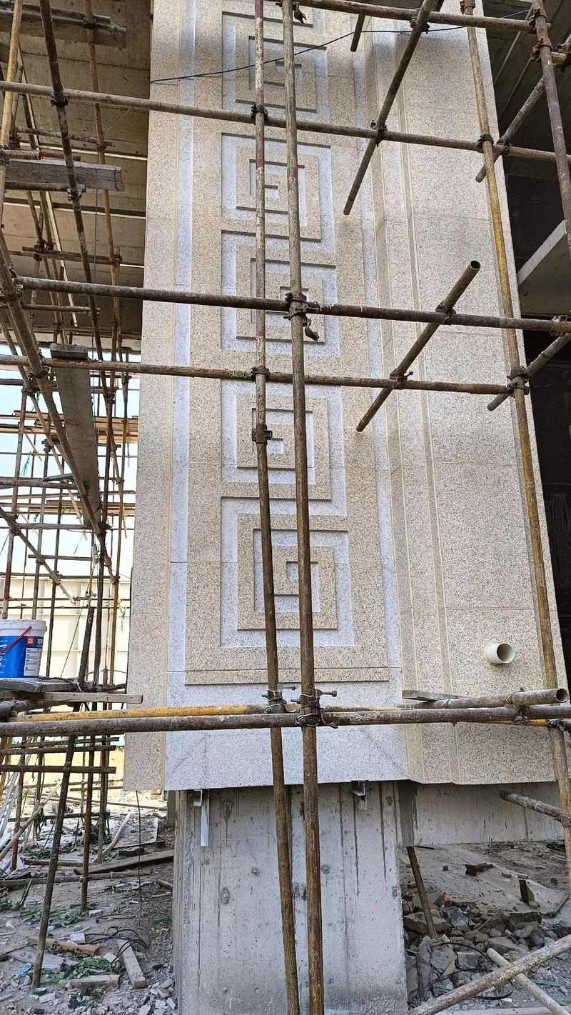 抚州 黄金麻花岗岩别墅外墙干挂回纹造型效果