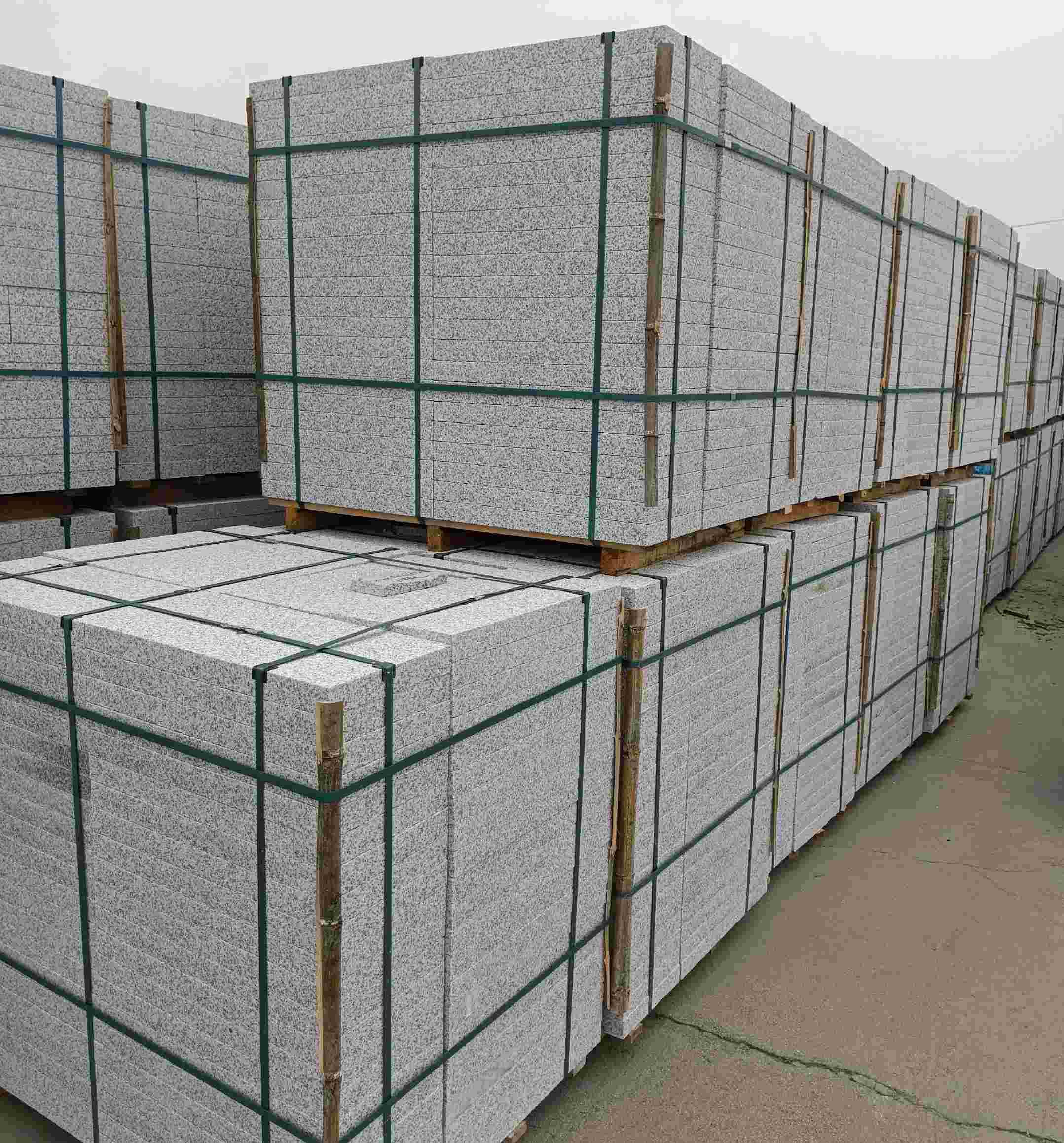 抚州 白麻花岗岩石材荔枝面地铺石（300*600*50）