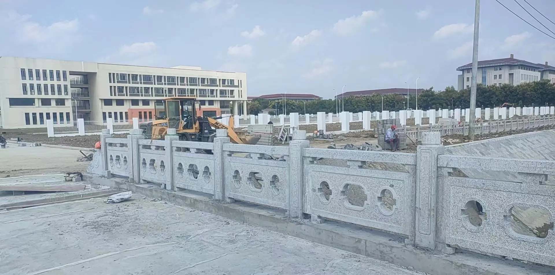 抚州 白麻花岗岩荔枝面河道栏杆