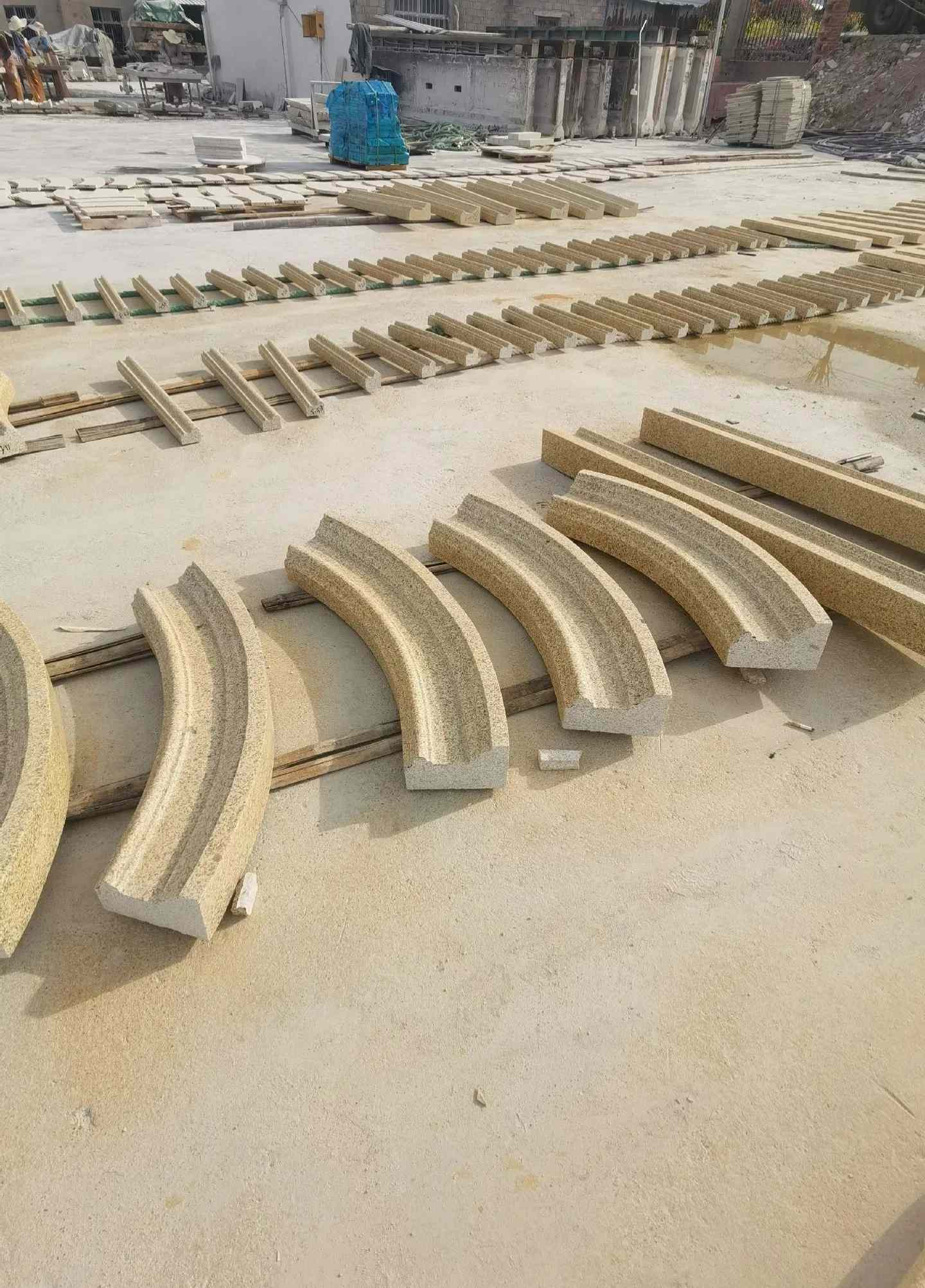 抚州 黄金麻花岗岩别墅线条