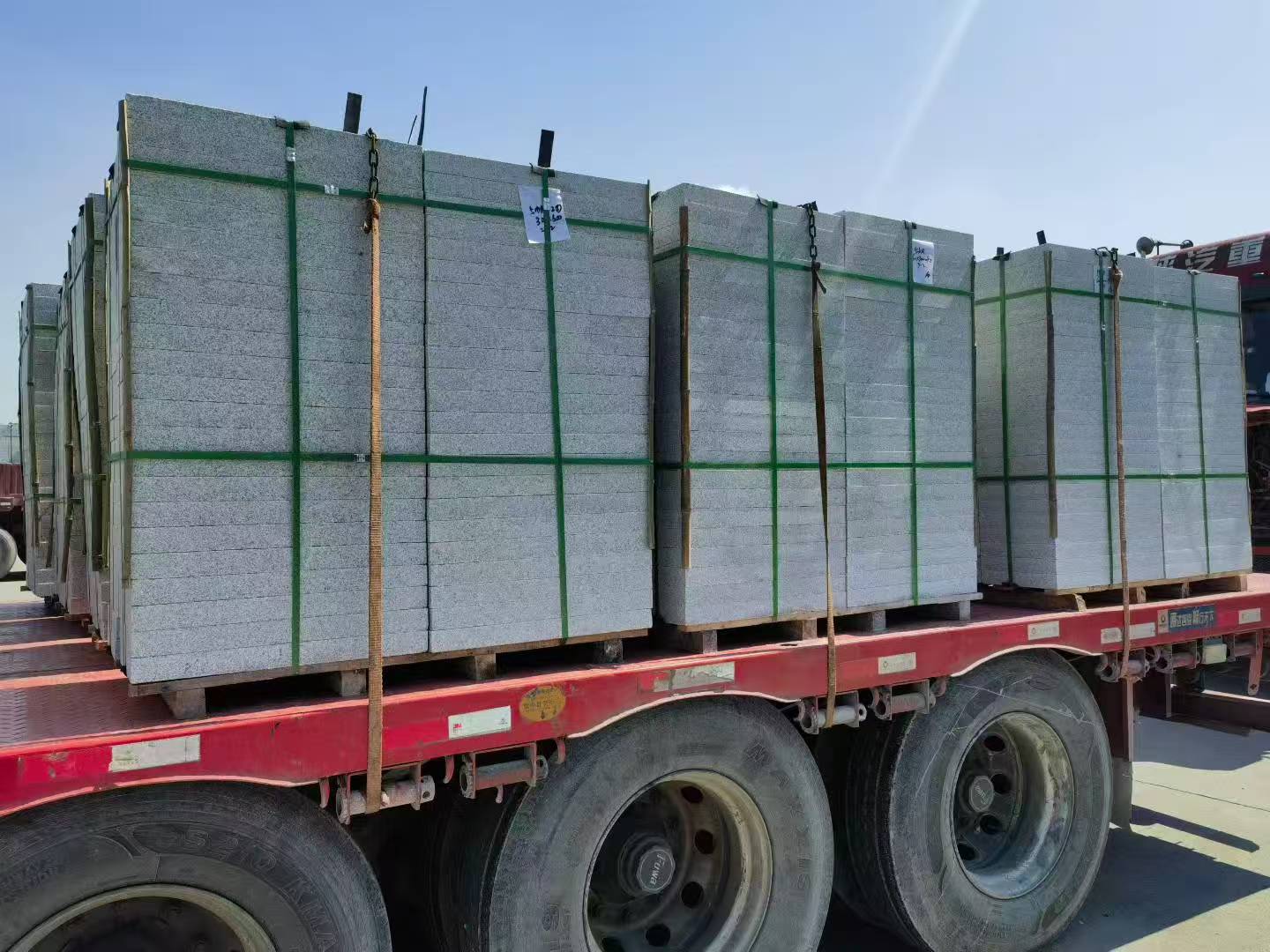 抚州芝麻白花岗岩出货日常地铺石