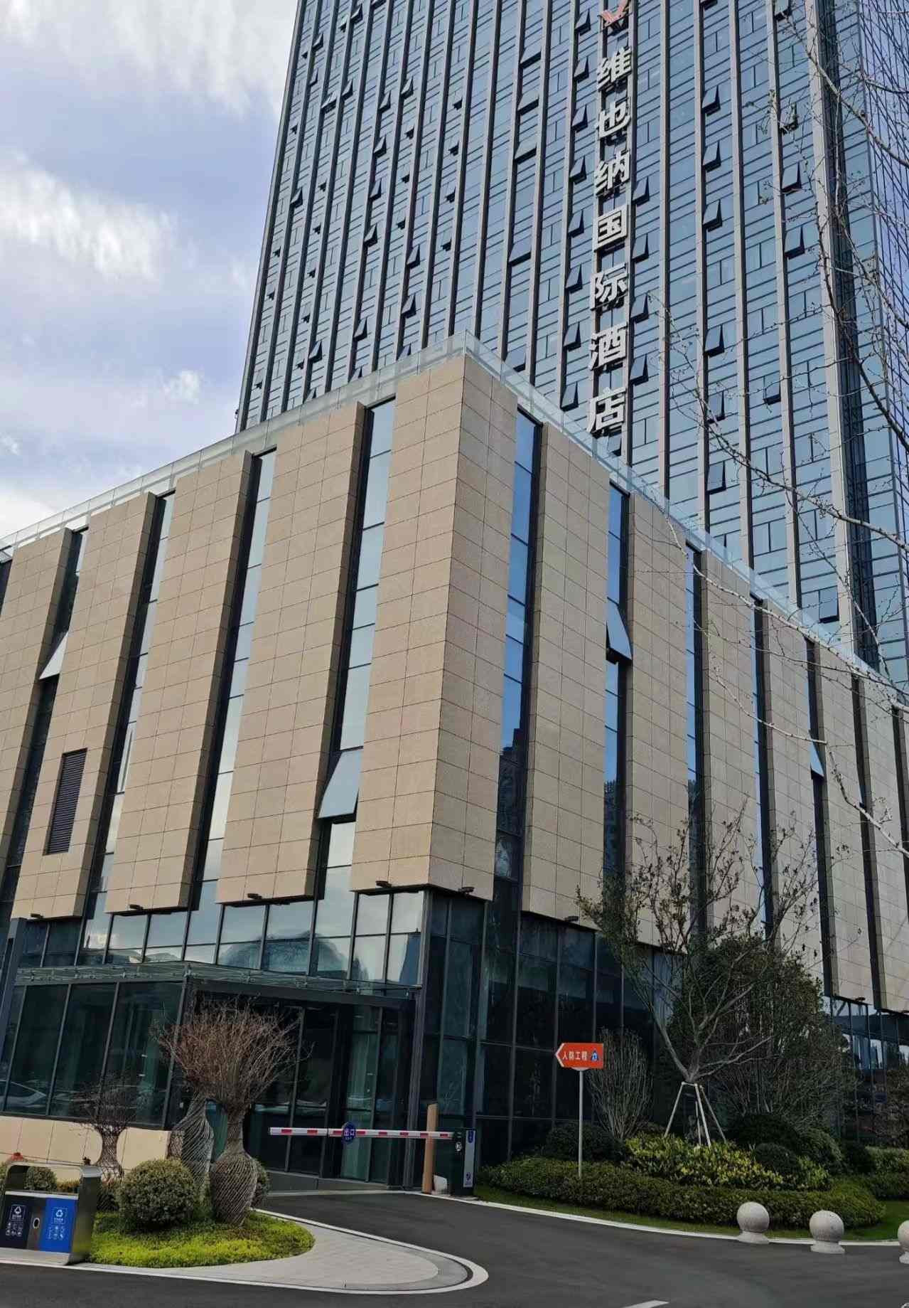 抚州 黄金麻花岗岩外墙干挂